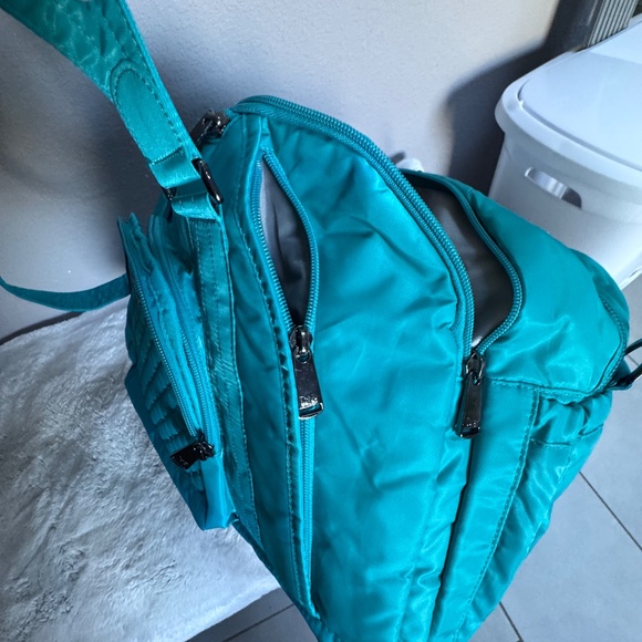 LUG PROPELLER~Turquoise~ Excellent Condition, used once! - Picture 14 of 16